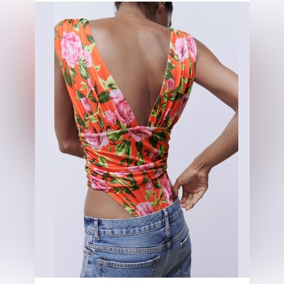 Zara orange floral multi PRINTED DRAPED plunge front BODYSUIT size medium new‎ - Picture 8 of 9